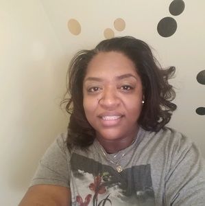 Meet your Posher, April